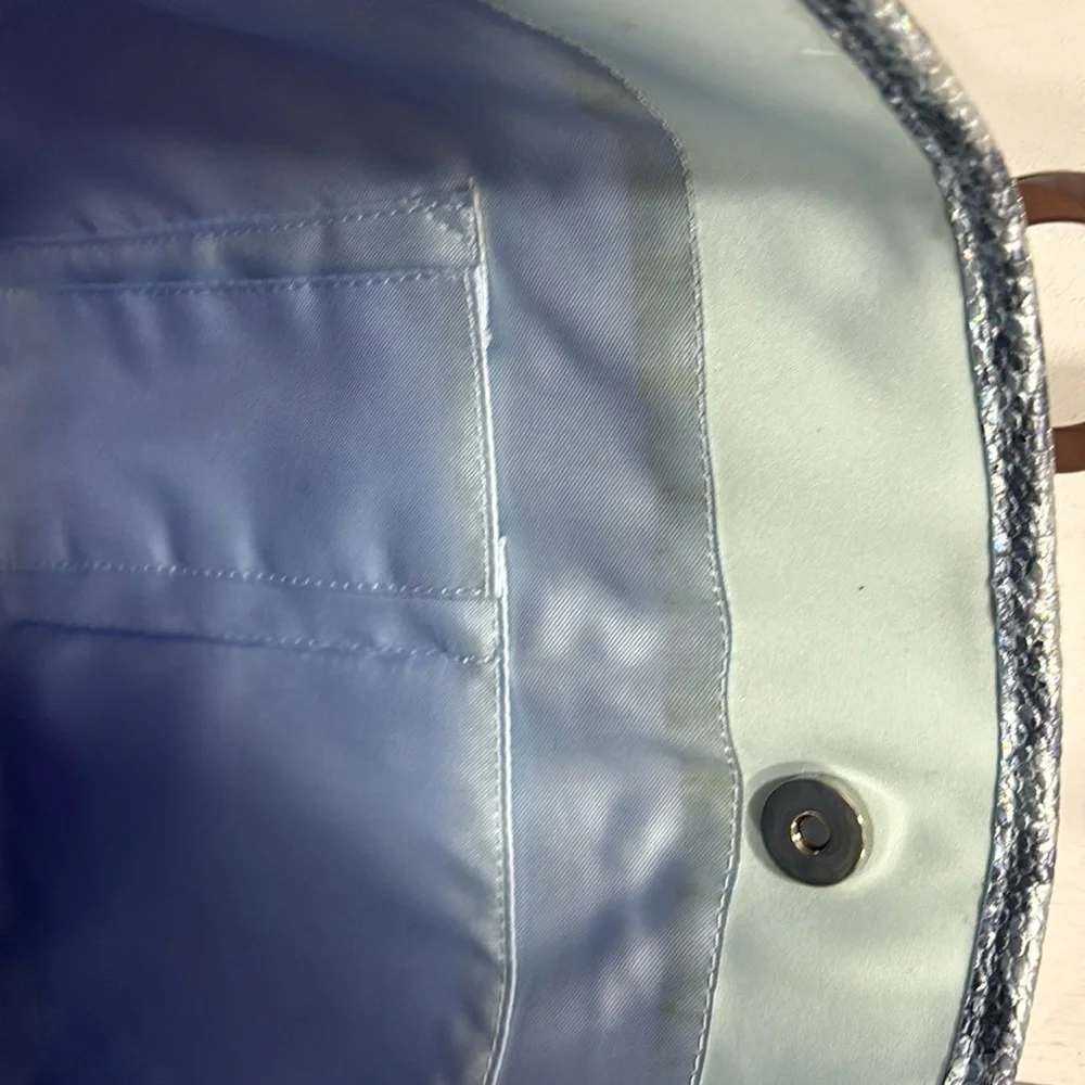 Guess | Paris Hilton| tote - Picture 5 of 8